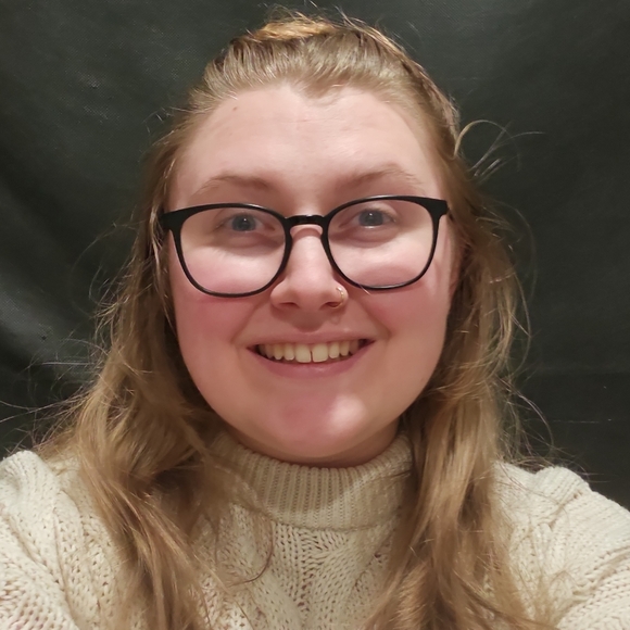 Meet your Posher, Allison - Picture 1 of 1